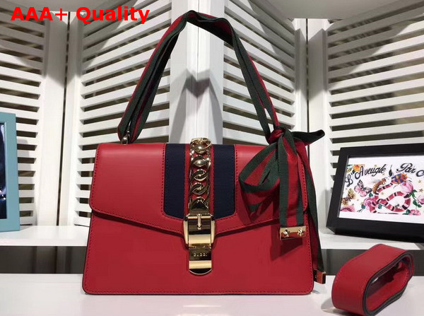 Gucci Sylvie Leather Shoulder Bag in Hibiscus Replica