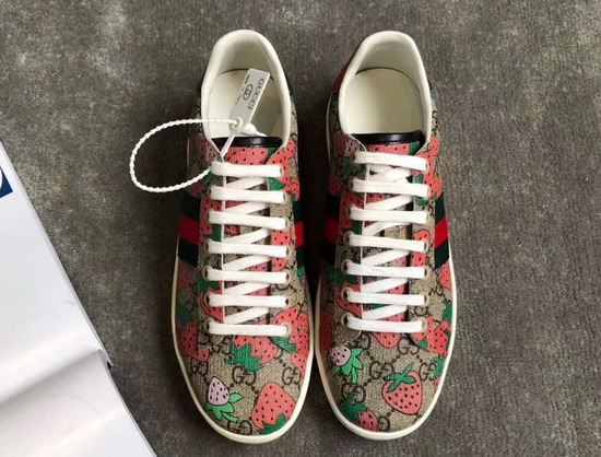 Gucci Womens Ace GG Gucci Strawbery Sneaker 433900