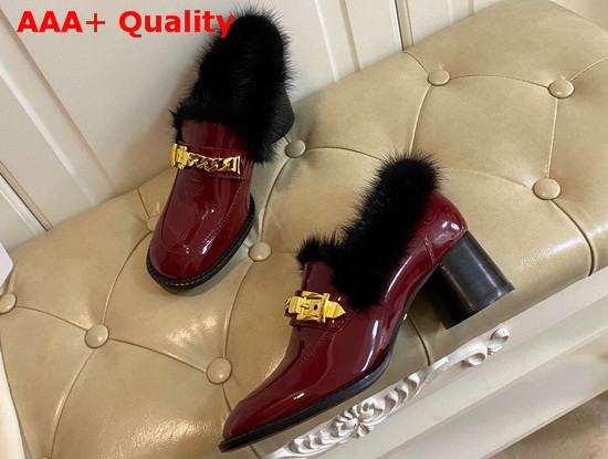 Gucci Womens Mid Heel Loafer with Chain and Mink Fur Burgundy Patent Leather Replica