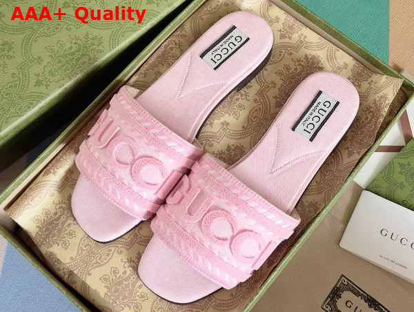 Gucci Womens Slide Sandal with Gucci Script in Light Pink Denim 771589 Replica