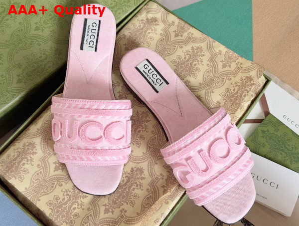 Gucci Womens Slide Sandal with Gucci Script in Light Pink Denim 771589 Replica