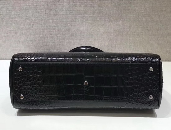 Gucci Zumi Crocodile Medium Top Handle Bag in Black Crocodile 564714