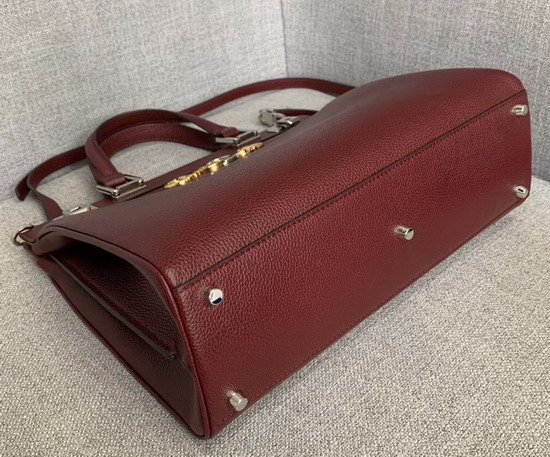 Gucci Zumi Grainy Leather Medium Top Handle Bag in Burgundy Grainy Leather 564714