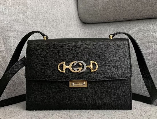 Gucci Zumi Grainy Leather Small Shoulder Bag in Black Grainy Leather 576388