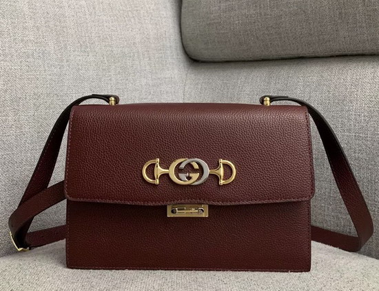 Gucci Zumi Grainy Leather Small Shoulder Bag in Burgundy Grainy Leather 576388