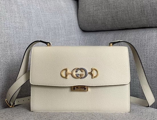 Gucci Zumi Grainy Leather Small Shoulder Bag in White Grainy Leather 576388