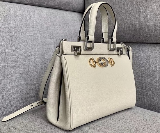 Gucci Zumi Grainy Leather Small Top Handle Bag in White 569712