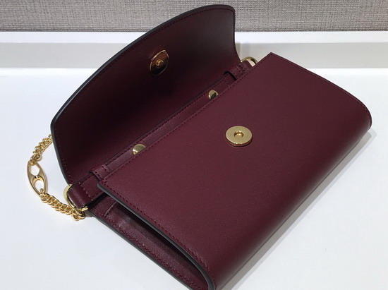 Gucci Zumi Smooth Leather Mini Shoulder Bag in Burgundy Smooth Leather 564718