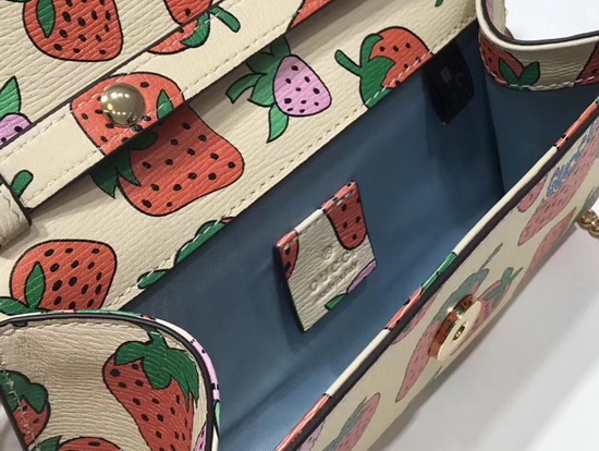 Gucci Zumi Strawberry Print Mini Bag 564718