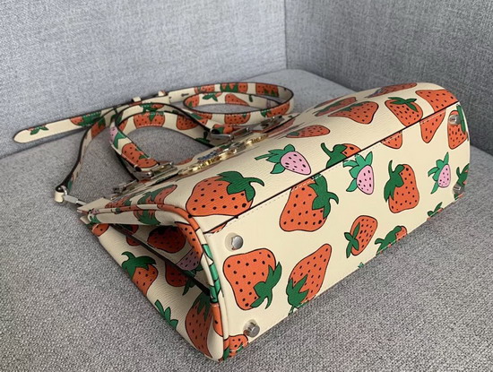 Gucci Zumi Strawberry Print Small Top Handle Bag 569712