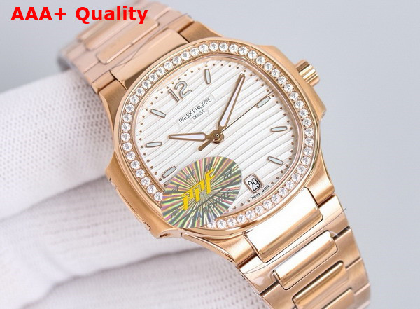 Patek Philippe Nautilus Watch Self Winding Mechanical Movement Silvery Opaline Dial Rose Gold Case 7118 1R 001 Replica