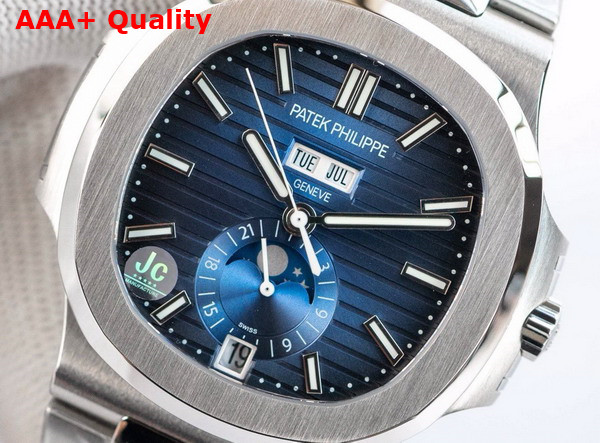 Patek Philippe Nautilus Watch Self Winding Mechanical Movenent Sunburst Blue Dial White Gold Case 5726 1A 014 Replica