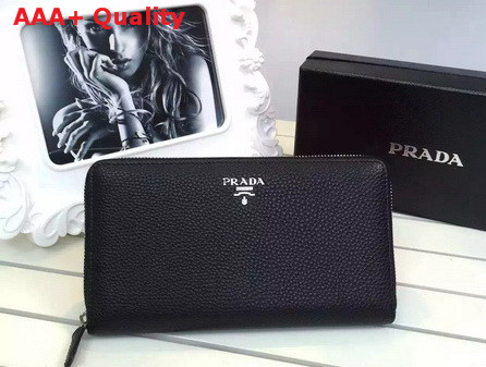 Prada Leather Wallet In Black With Silver Replica