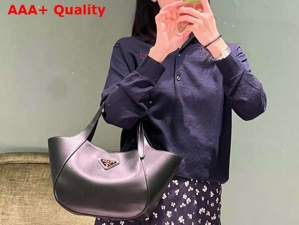 Prada Medium Leather Tote Bag in Black 1BG483 Replica