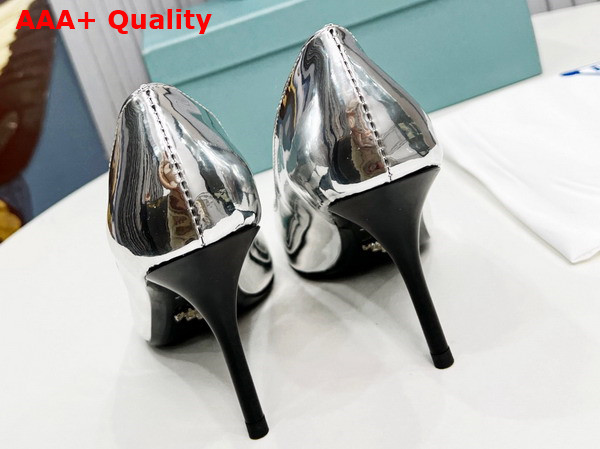 Prada Metallic Leather Pumps in Silver 1I001N Replica