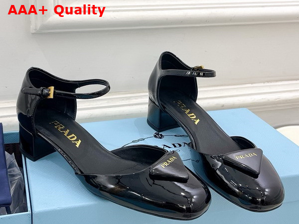 Prada Patent Leather Pumps in Black 1I352N Replica