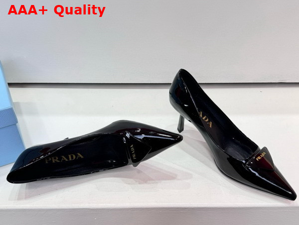 Prada Patent Leather Pumps in Black Replica