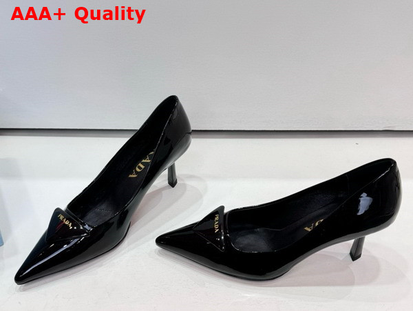 Prada Patent Leather Pumps in Black Replica