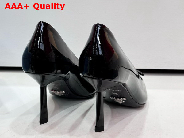 Prada Patent Leather Pumps in Black Replica