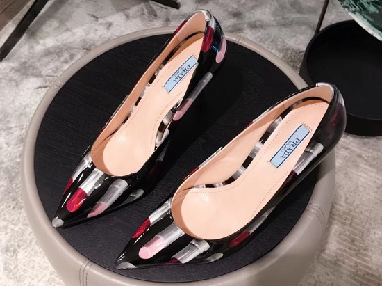 Prada Patent Leather Pumps with Lipstick Print Black