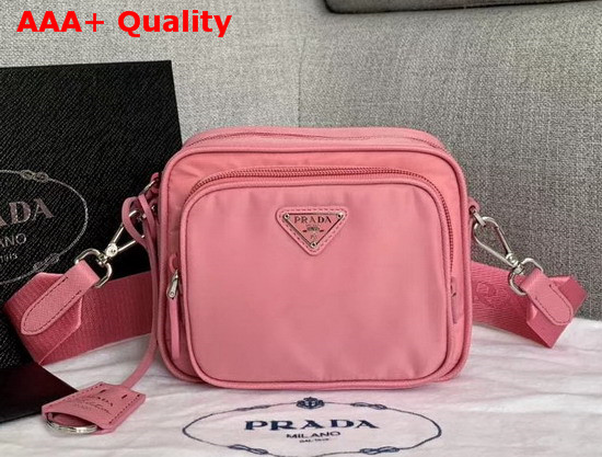 Prada Re Edition 2005 Nylon Shoulder Bag Pink Nylon and Saffiano Leather Replica