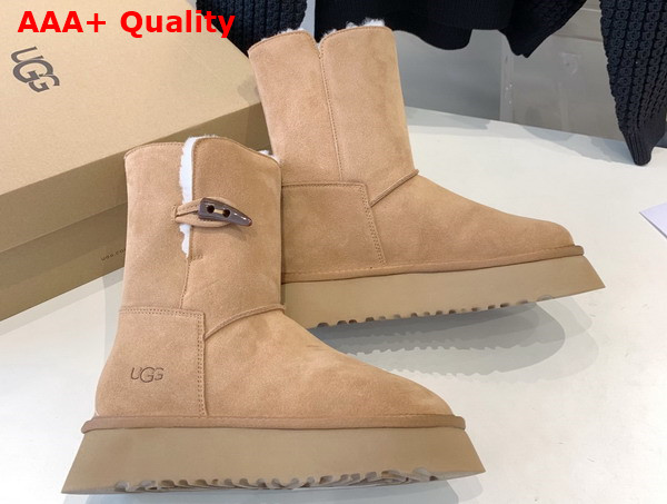 UGG Bailey Horn Buckle Snow Boot in Chestnut Sheepskin Replica