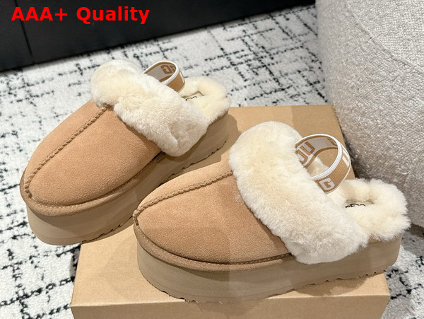 UGG Womens Funkette Slipper in Chestnut Replica