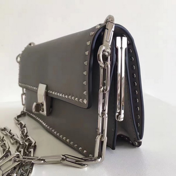 Valentino Garavani Chain Cross Body Bag in Calfskin Grey For Sale