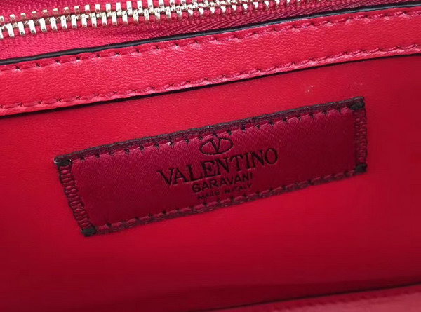 Valentino Garavani Chain Cross Body Bag in Red Calfskin For Sale