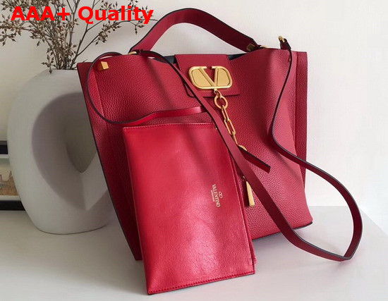 Valentino Garavani Escape Grainy Calfskin Hobo Bag in Red Replica