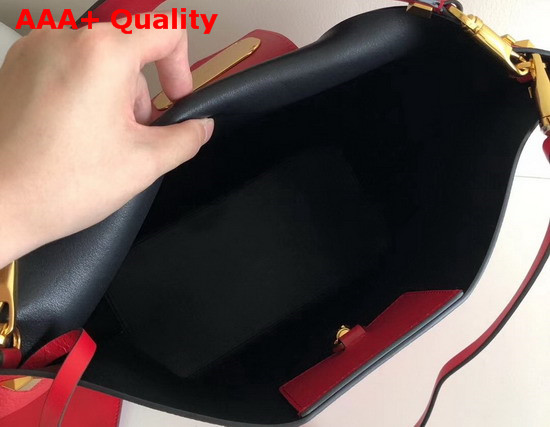 Valentino Garavani Escape Grainy Calfskin Hobo Bag in Red Replica