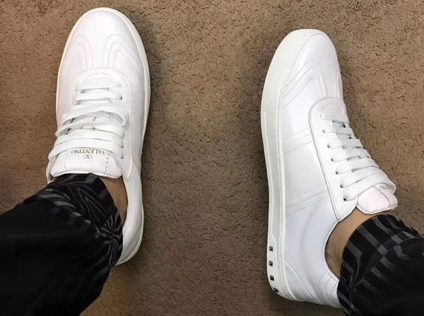 Valentino Garavani Flycrew Sneaker in White Nappa Leather For Sale