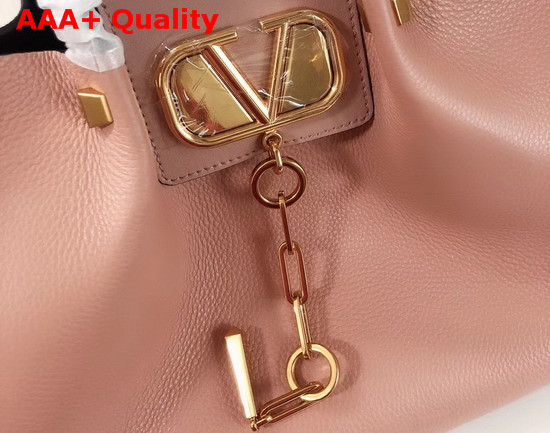 Valentino Garavani Medium Vlogo Escape Grainy Calfskin Shopper in Baby Pink Replica