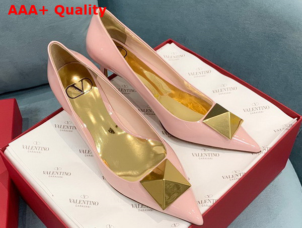 Valentino Garavani One Stud Patent Leather Pump in Light Pink 40mm Heel Replica