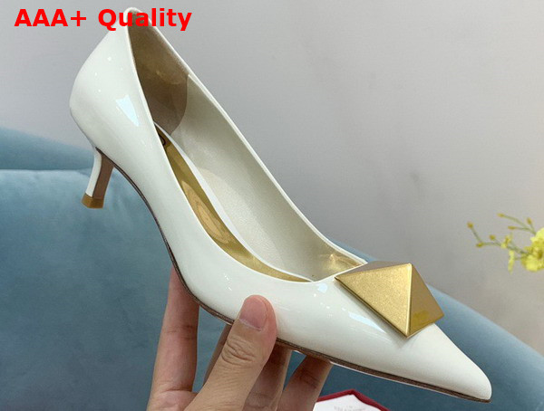 Valentino Garavani One Stud Patent Leather Pump in White 40mm Heel Replica