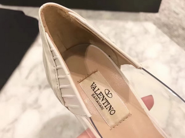 Valentino Garavani Pump in White Draped Goatskin Leather For Sale