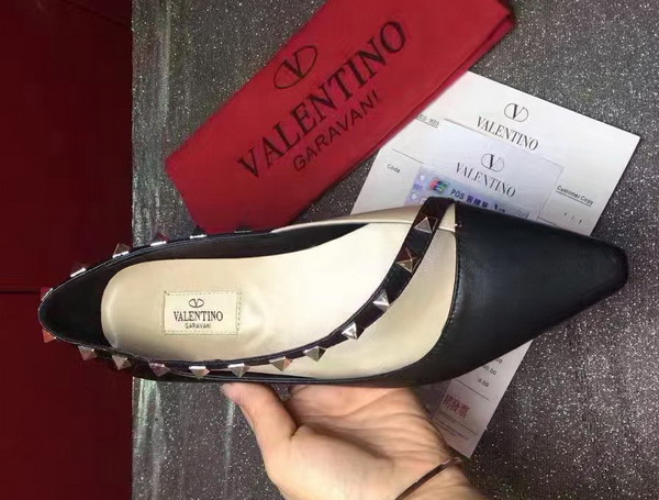 Valentino Garavani Rockstud Ballerina in Black Calfskin Leather For Sale