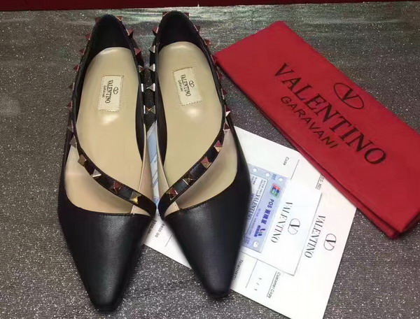 Valentino Garavani Rockstud Ballerina in Black Calfskin Leather For Sale