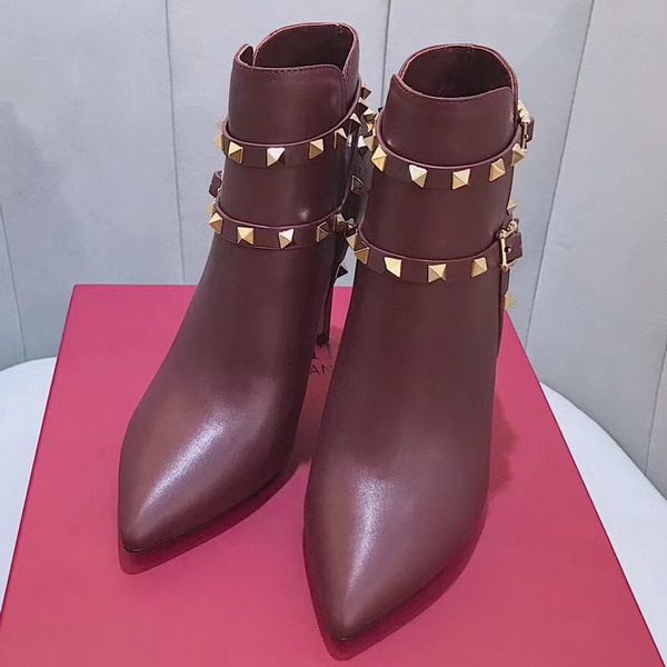 Valentino Garavani Rockstud Bootie in Dark Red Calfskin Leather For Sale