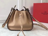 Valentino Garavani Rockstud Bucket Bag in Beige Calfskin For Sale