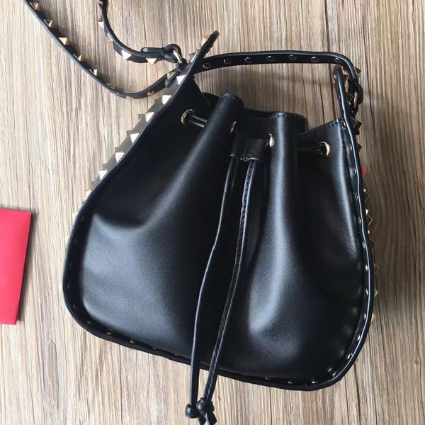 Valentino Garavani Rockstud Bucket Bag in Black Calfskin For Sale