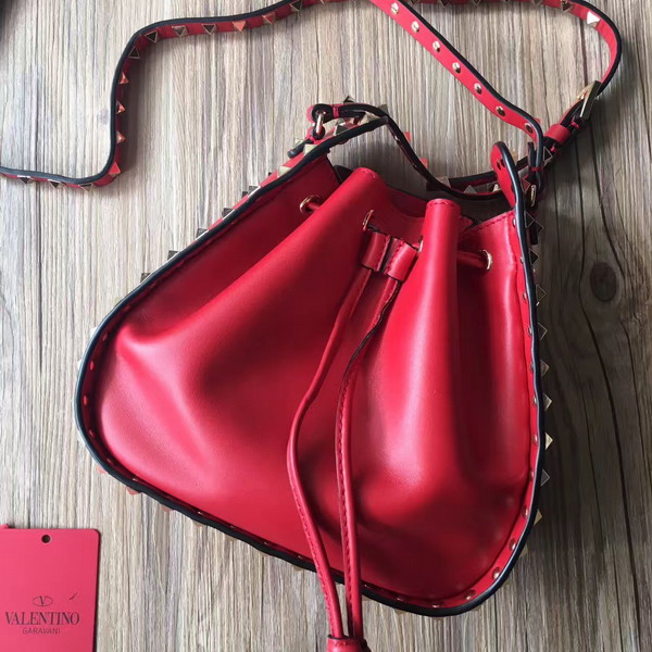 Valentino Garavani Rockstud Bucket Bag in Red Calfskin For Sale