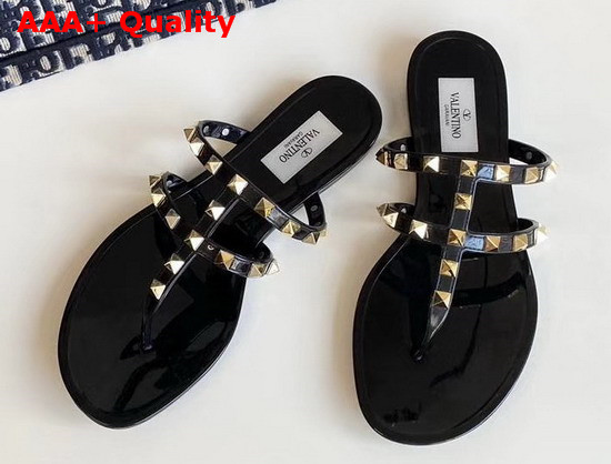 Valentino Garavani Rockstud Flat Rubber Sandal in Black Replica