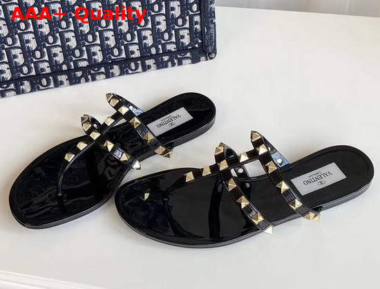 Valentino Garavani Rockstud Flat Rubber Sandal in Black Replica