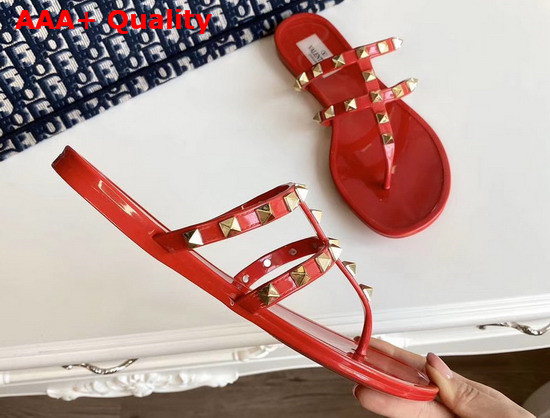 Valentino Garavani Rockstud Flat Rubber Sandal in Red Replica