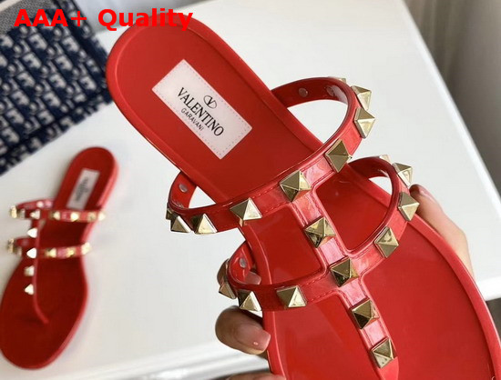 Valentino Garavani Rockstud Flat Rubber Sandal in Red Replica