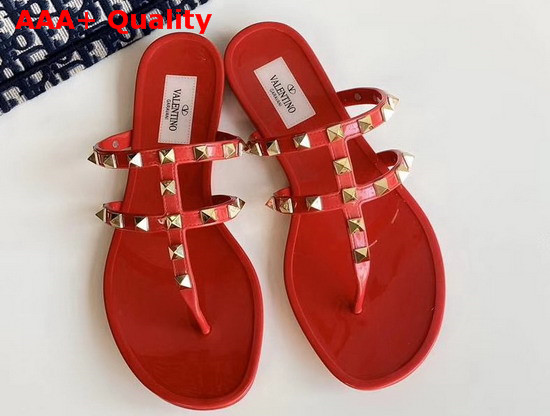 Valentino Garavani Rockstud Flat Rubber Sandal in Red Replica