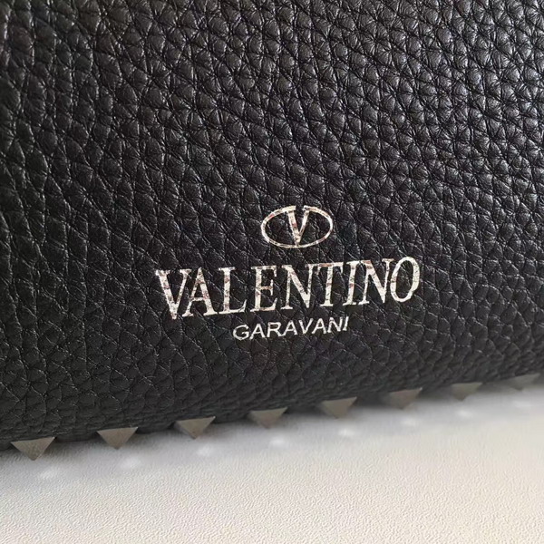 Valentino Garavani Rockstud Medium Tote in Black Stampa Alce Textured Calfskin Gun Metal Studs and Hardware For Sale