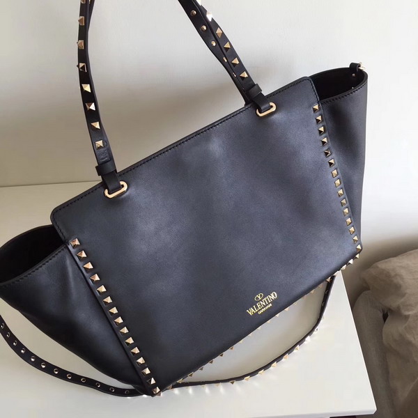 Valentino Garavani Rockstud Medium Trapeze Tote in Black Smooth Calfskin with Gold Hardwares Replica