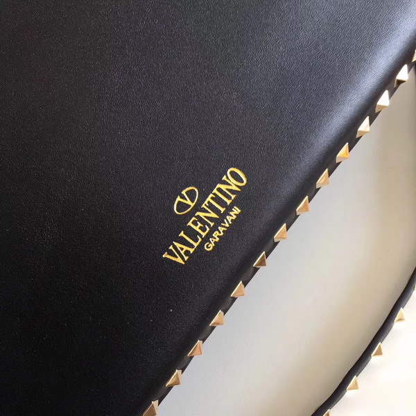 Valentino Garavani Rockstud Medium Trapeze Tote in Black Smooth Calfskin with Gold Hardwares Replica